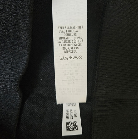 Offline by Aerie Black Sidewalk Seamless Cropped T-shirt Size XL - Picture 9 of 12